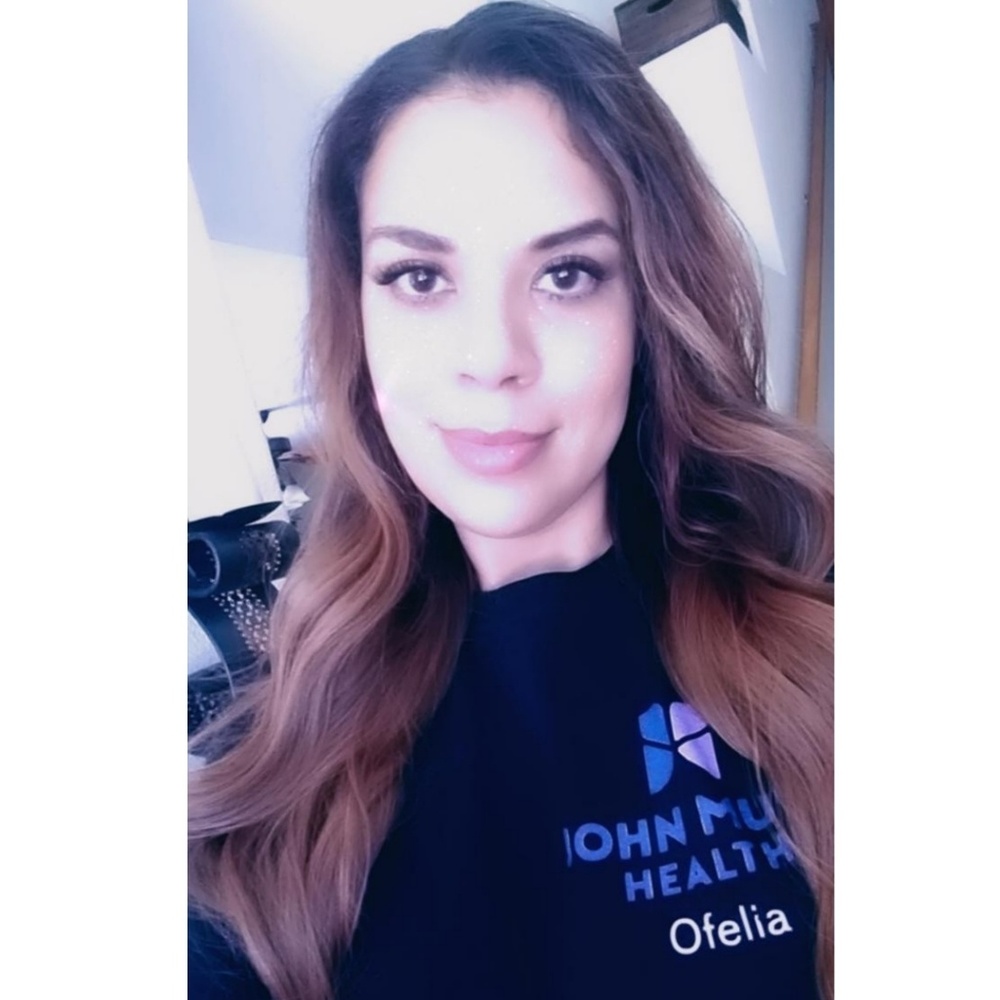 Meet your Posher, Ofelia